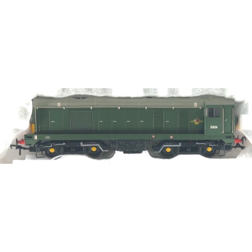 664 - Class 20 Diesel D8134 BR Green with indicator boxes. Manufactured by Bachmann. Makers Catalogue No 3... 