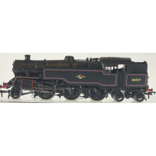 673 - Standard Class 4MT Tank 80097 BR L/Crest. Manufactured by Bachmann. Makers Catalogue No 32-351