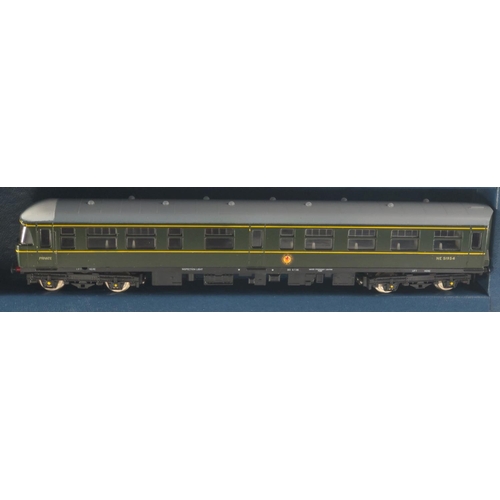 731 - Trix 1025 BR Trans Pennine Class 124 2 Car DMU Set NE 51953. Manufactured by Liliput. Makers Catalog... 