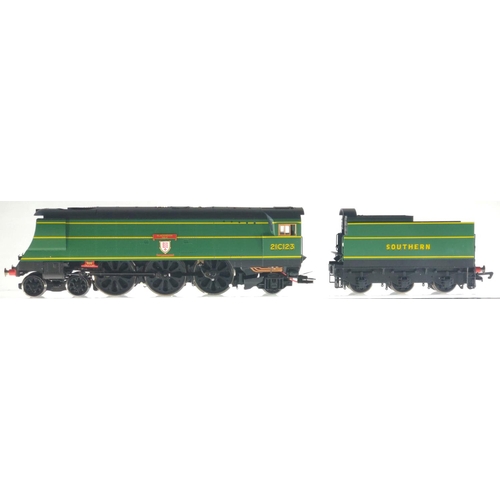 742 - SR 4-6-2 West Country Class 21C123 Blackmoor Vale No leaflets. Manufactured by Hornby. Makers Catalo... 