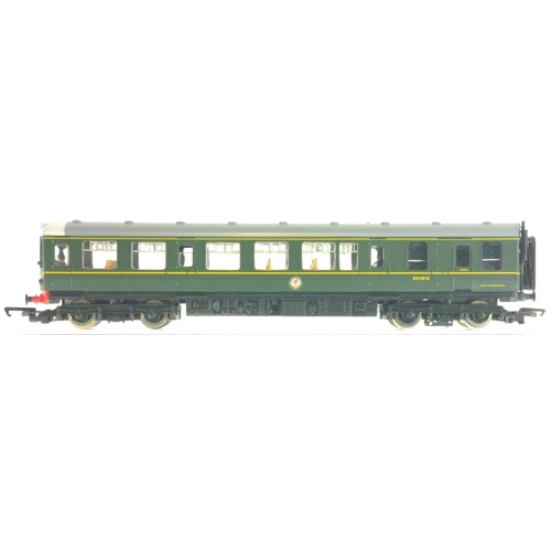 735 - BR 3 Car Diesel Multiple Unit DMU Class 110. Manufactured by Hornby. Makers Catalogue No R369