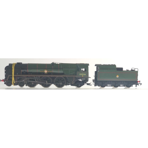 799 - Ltd Edition 673 of 1500 Royal Wessex Train Pack, includes headboard instructions & certificate. ... 