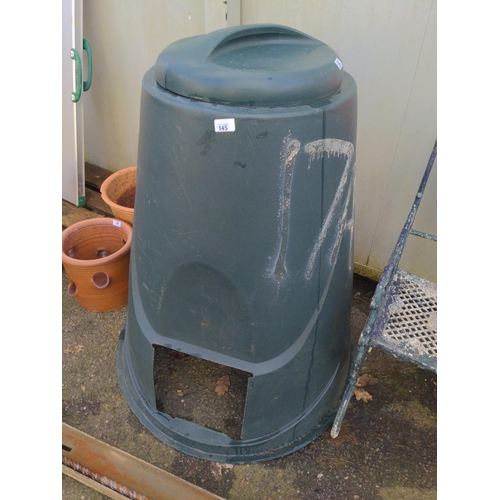 45 - Garden composter. Missing front access door. H105cm