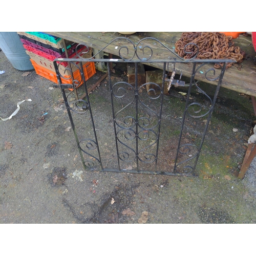 58 - Scrolled metal garden gate. W83cm (to centre hinge point)