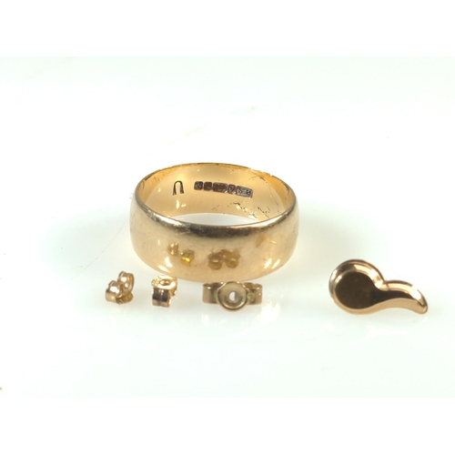 408 - 9ct gold band ring, size U, together with some scrap 9ct gold, gross weight 5.68 grams