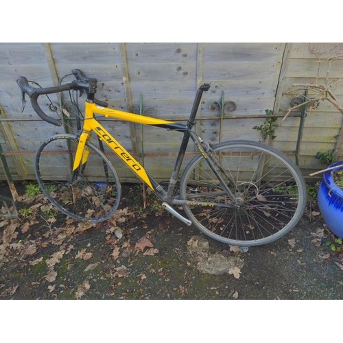 35 - Carrera Ltd TDF road bike. Missing saddle, pedals & front tyre