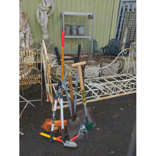 13 - Quantity of long handled gardening tools