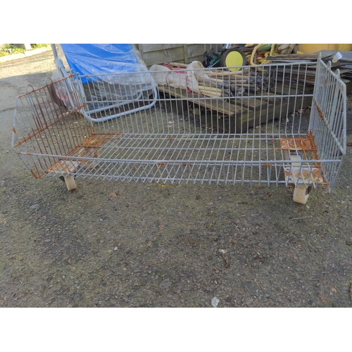 82 - Wheeled metal cage basket. W100cm Together with 3 tier rack