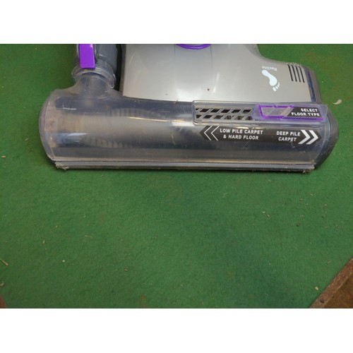 164 - Vax Airstretch Petmax vacuum cleaner