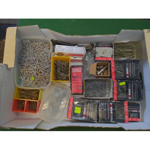 191 - Box of various screws & nails