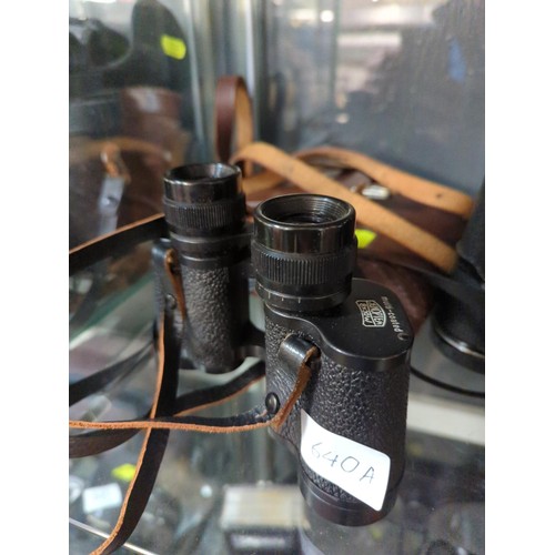 640A - Pair of DDR Carl Zeiss Jena 8 x 30 w binoculars with original leather case.