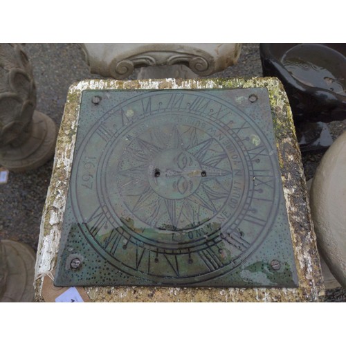 105 - 3-piece garden sundial (missing dial), AF. H63cm