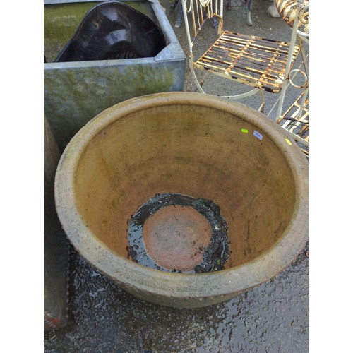 114 - Very large stone composite material planter. D75cm H52cm