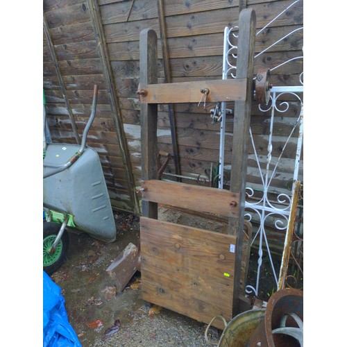 154 - Wooden engine trolley with cast wheels