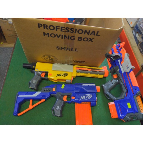 327 - Box of assorted Nerf weapons together with a target and some ammo