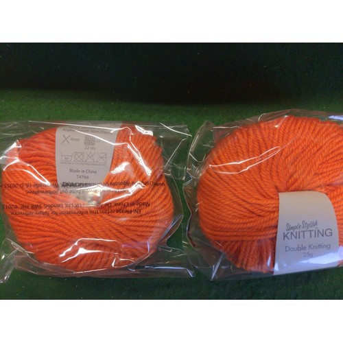 343 - 60 x 25 grams orange 'Simply Stylish' yarn