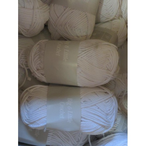 347 - 60 x 25 gram 'Little Big Crochet' white yarn