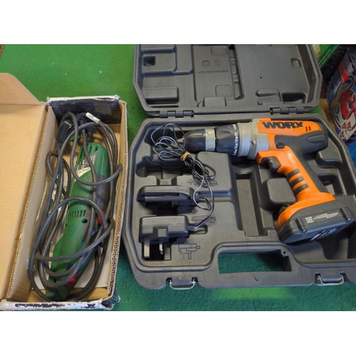 377 - Parkside 200w Electric scraper in box + Worx 18v cordless drill in case with charger and one battery