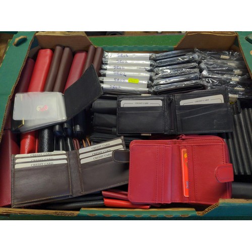 380 - Large quantity of purses and wallets