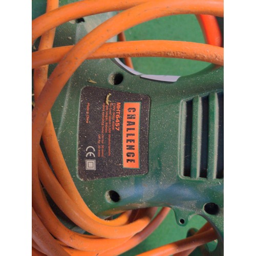 390 - Challenge electric hedge trimmer