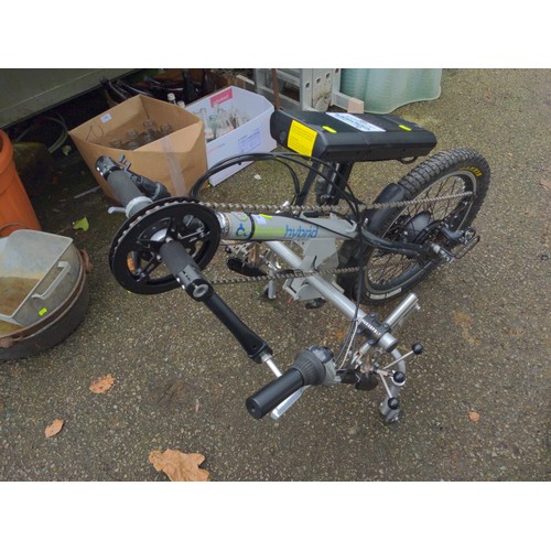 426 - Team Hybrid Cougar off road disability electric bike, charger & manual included 