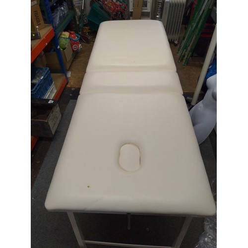 351A - Cream folding massage table with face hole