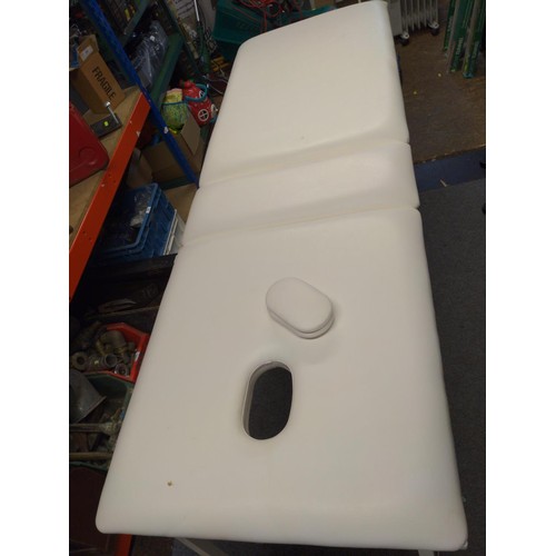 351A - Cream folding massage table with face hole