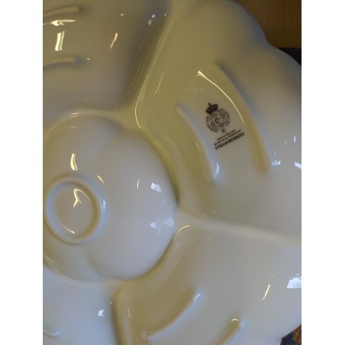 507 - Large white dinner plates, a platter and a Royal Worcester Strawberries hors d'oevres dish