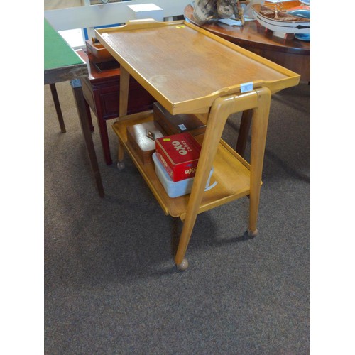 711 - 2 tier wooden serving trolley, top layer becomes a tray 71 x 41 x ht 72 cms