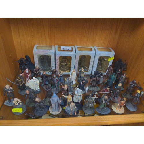 1065 - Lead assorted Lord of the Rings figures inc. 4 boxed