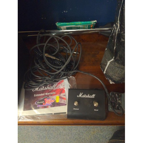 1161 - Marshall V-S Baseamp MB Series B4210. Full working order. Together with jack plug leads & Marsha... 