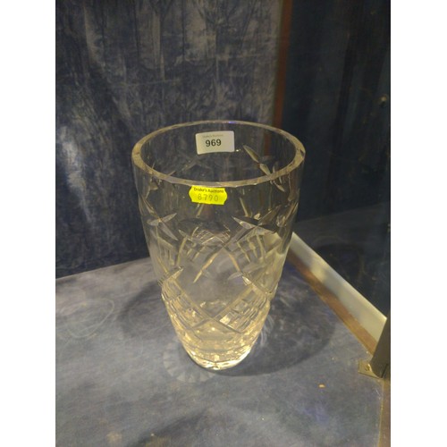 969 - Crystal vase, 25cm tall