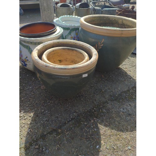 115 - Various indoor & outdoor plant pots. Tallest H31cm