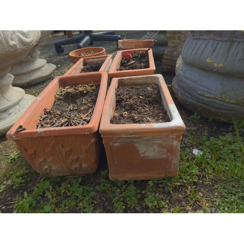 128 - Various terracotta planters