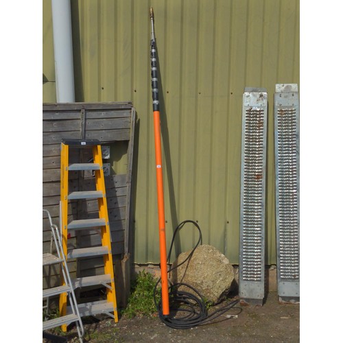 18 - Telescopic jet wash lance