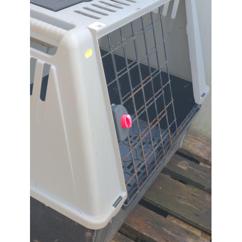 68 - Pet transport cage. L80cm D50cm H64cm