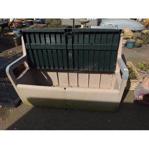 81 - Plastic garden storage bench. L133cm D56cm H87cm