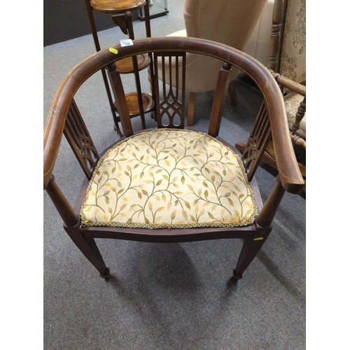 718 - Edwardian club style inlaid chair