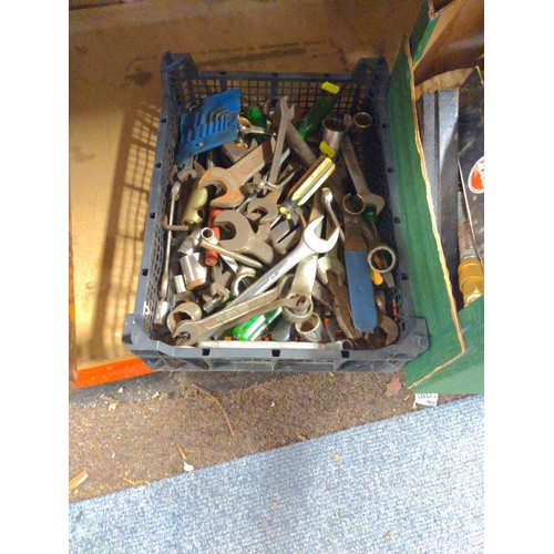 249 - Tray & box of various hand tools inc. spanners, torque wrench etc