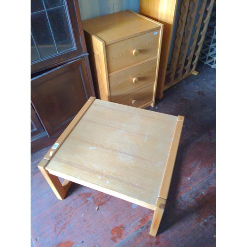 325 - Small pine occasional table (W62cm) together with 3 drawer pine bedside