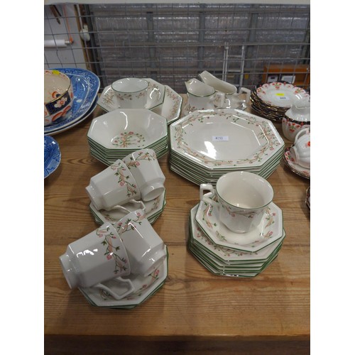 470 - Johnson Bros, Eternal Beau dinner and coffee set with five cups.