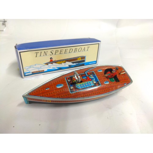 496 - 1996 Schyliling Associates Inc. Tin Speedboat L18 cm