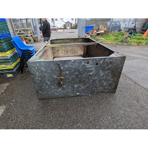 150C - Very large galvanised water holding tank / Industrial Pond / Huge Planter. H77cm D153cm L250cm