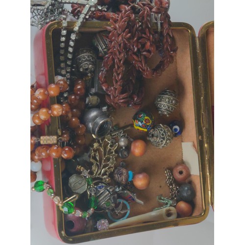 583 - Box of vintage costume jewellery and other items, including some silver