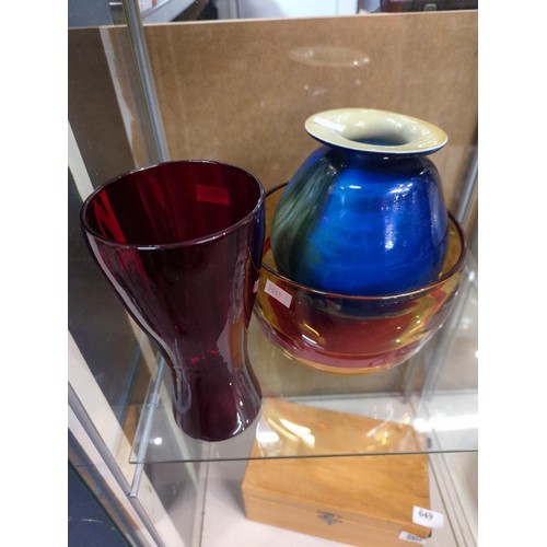 648 - Various coloured glassware inc. centrepiece dishes & vases