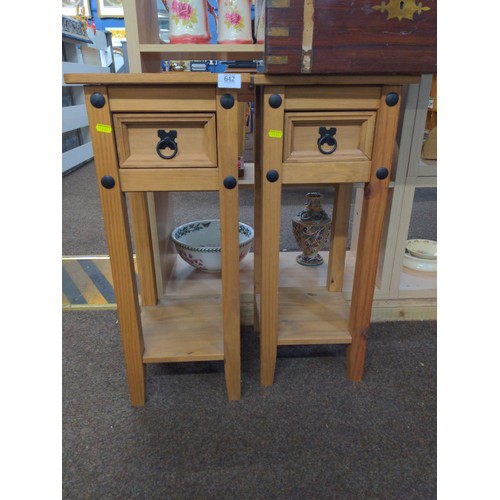 642 - Pair of Mexican pine tall occasional/plant tables, W 30.5 D 30.5 H 73cm