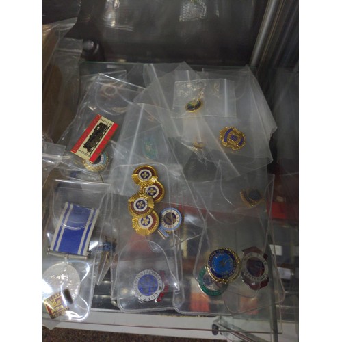 615 - Collection of military medal boxes, various badges etc..., 