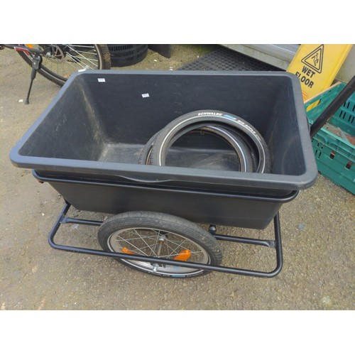 124 - Proline 90L Bike trailer, with removable plastic tub liner