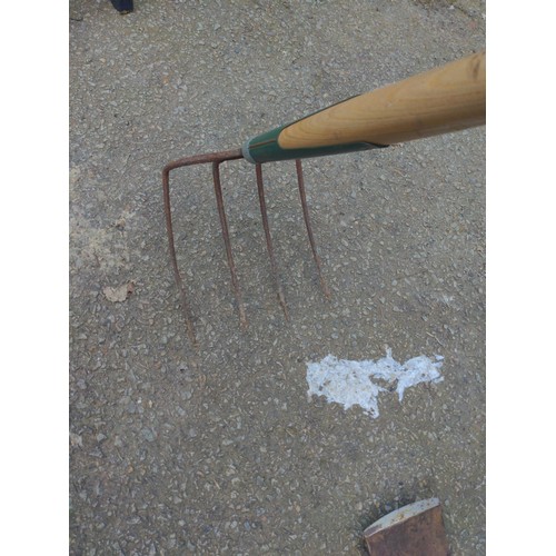 139 - An Adze & bent pitch fork tool