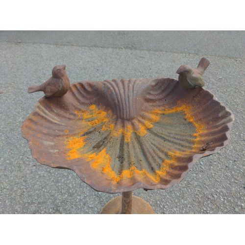 172B - Cast iron bird bath. H62cm